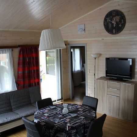 Chalet Les Brulins Hotel Resteigne Exterior foto
