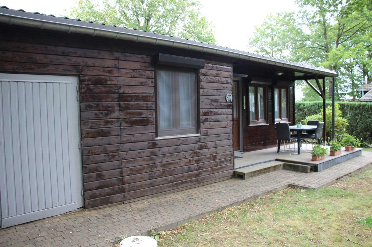 Chalet Les Brulins Hotel Resteigne Exterior foto